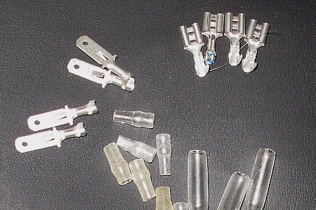 �M�{�V�[�q