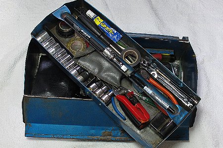 �H��ނ̒��g